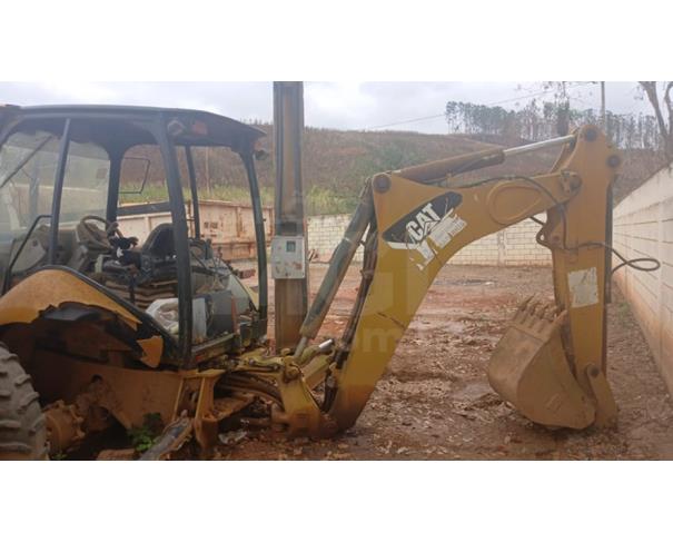 Foto de ORATÓRIOS/MG - Retroescavadeira Caterpillar (CAT), modelo 416E