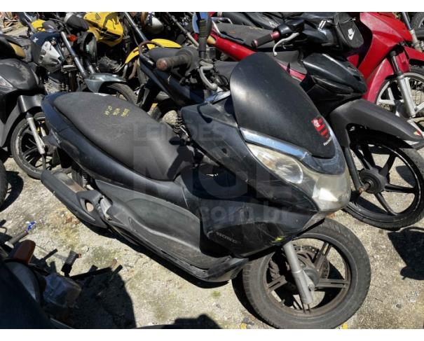 Foto de ANGRA DOS REIS/RJ-VEÍCULO CONSERVADO-HONDA/PCX 150-2015/2015