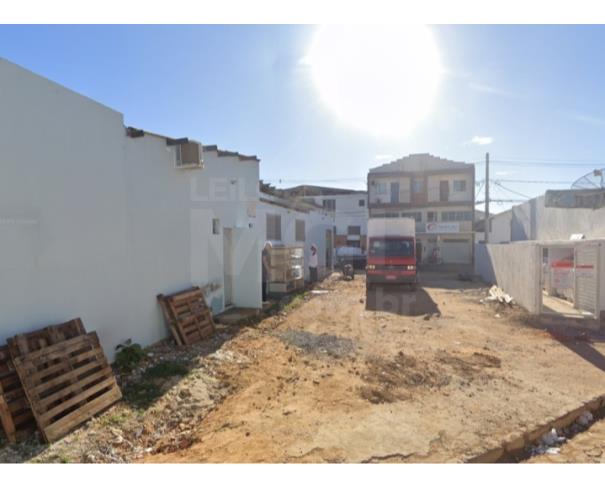Foto de JANAÚBA/MG — Lote com 279,98m² no Centro 