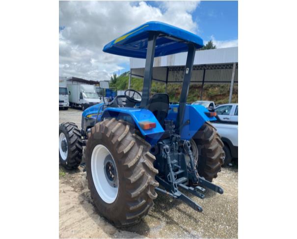 Foto de CONTAGEM MG - TRATOR DE PNEUS NEW HOLLAND TL 75 ANO 2012 COM 2.900H