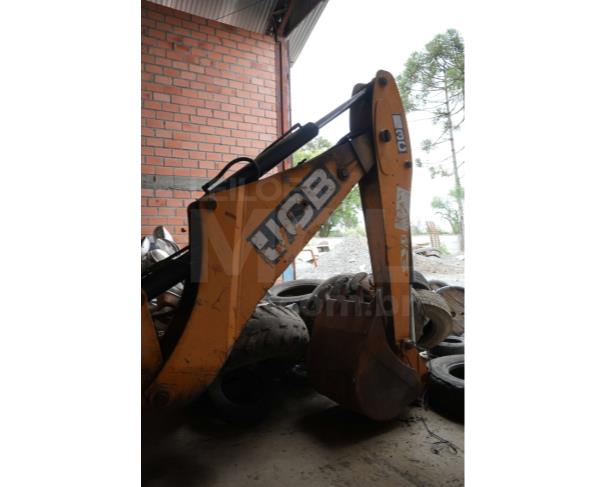 Foto de BELA VISTA DO TOLDO/SC - Retroescavadeira da marca JCB, modelo 3C