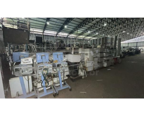 Foto de MANAUS/AM - APARELHO SONAR, MESAS EM GERAL, ARMÁRIOS, VITRINE, AUTOCLAVE, BALANÇAS EM GERAL, BANCOS, CADEIRA HOSPITALAR, MOCHO, BIOMBO E ETC