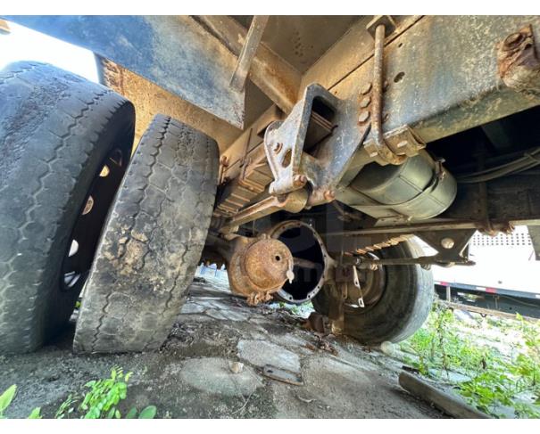 Foto de Marataízes/ES- Caminhão Iveco Tector Attack 240E28, com compactador de lixo Damaeq- 2013/2014