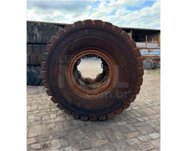 Foto de CONTAGEM /MG 4 PNEUS MICHELIN MONTADOS (RODAS), DO EQUIPAMENTO CATERPILLAR 775F, NO ESTADO EM QUE SE ENCONTRAM-- PA13006