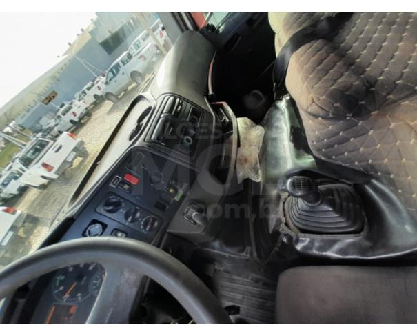 Foto de ITAÚNA MG CAMINHÃO NO CHASSI MERCEDES BENZ ATEGO 2429 - ANO 2012/2012
