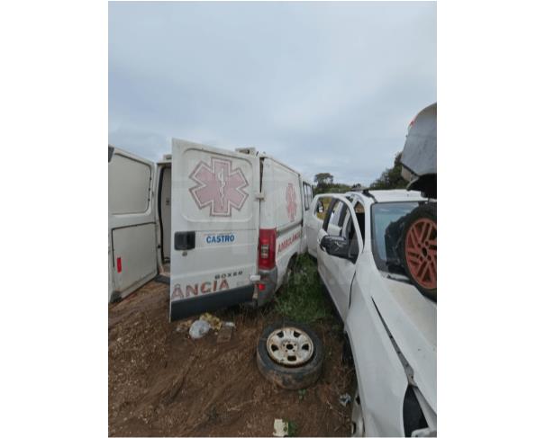 Foto de CASTRO/PR -  Camioneta Peugeot Boxer Adapta Ambulância, 2010/2011, DIESEL 