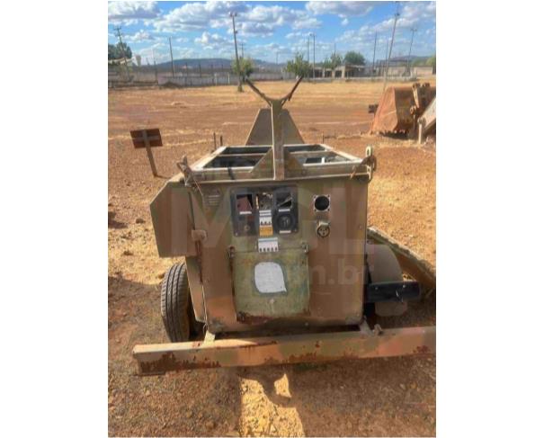 Foto de PICOS/PI - 02 Torres de Iluminação Gamma Cobra ano 2006 – Equipamento para Iluminação