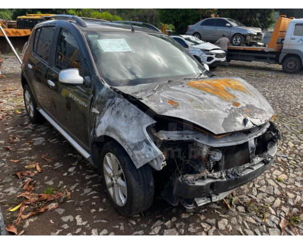 Foto de ITAÚNA/MG- RENAULT SANDERO STEPWAY HI-FLEX 1.6 16V 5P AUT. 2012/2013 BAIXADO/SUCATA- PA12611