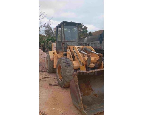 Foto de INHAPIM/MG - Pá carregadeira New Holland, modelo 12C