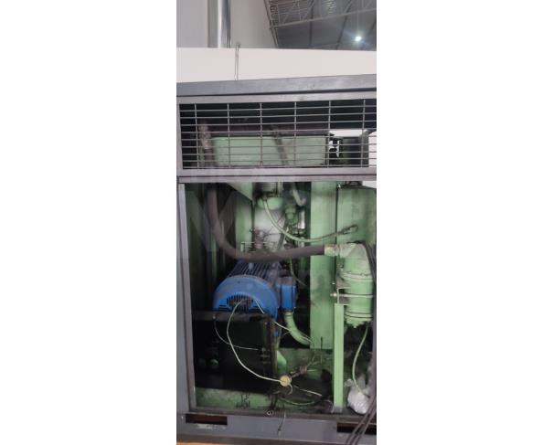 Foto de CONTAGEM/MG-COMPRESSOR DE AR PARAF 50 HP LS SULLAIR AERA0253