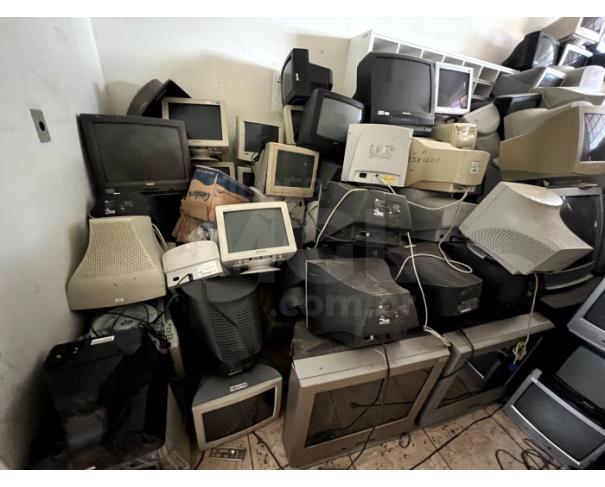Foto de LAVRAS/MG - MATERIAL DE INFORMÁTICA 