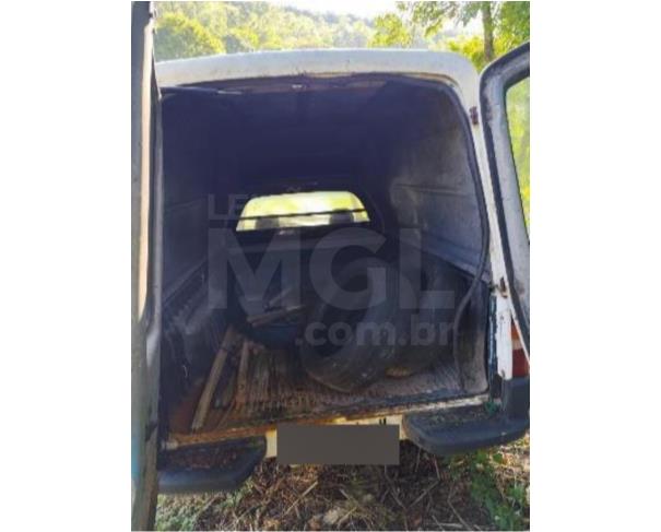 Foto de PORCIÚNCULA/RJ - Caminhonete Ford Courier l 1.6 Flex 2009/2009