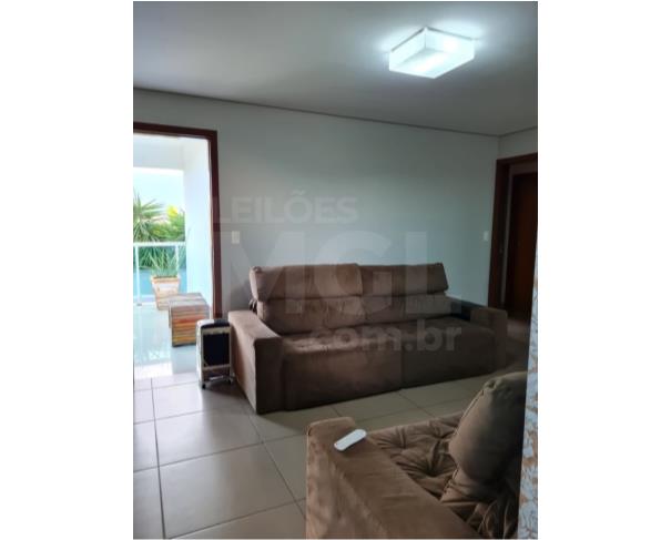 Foto de ITAÚNA/MG — Casa com 03 quartos sendo 01 suíte no bairro Belvedere