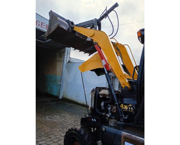 Foto de NOVA BRESCIA/RS - Retroescavadeira Randon, modelo RD406