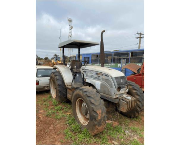 Foto de TAQUARUSSU/MS - Trator Agrícola Agrale