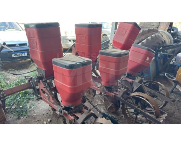 Foto de SENADOR AMARAL/MG- Equipamentos agrícolas