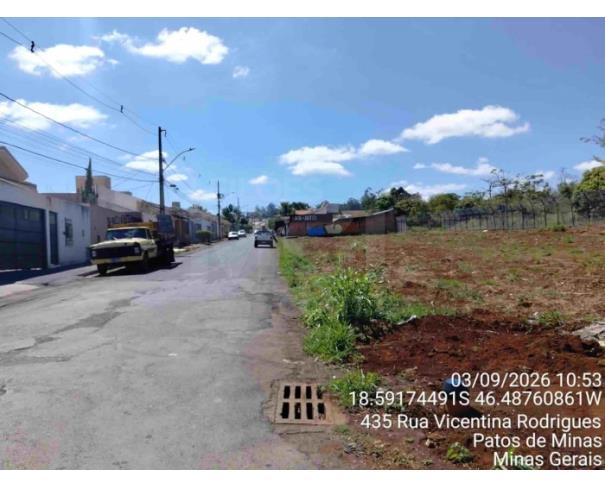 Foto de PATOS DE MINAS/MG - Lote urbano com área de 1.699,76 m², localizado no bairro de Jardim Panorâmico 