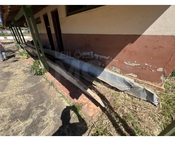Foto de IGUATAMA/MG - Sucata ferrosa.