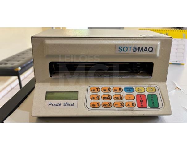 Foto de SÃO JOÃO DA MATA/MG - Lote composto por máquina de preencher cheques, cadeira,  cofre, aparelho de televisão, entre outros. 