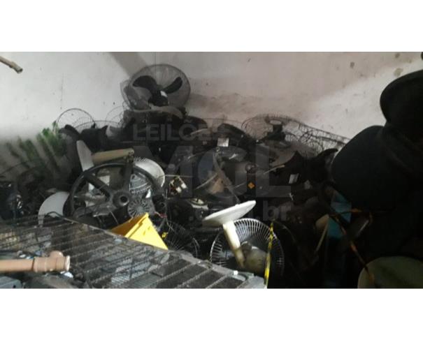 Foto de CARAPICUÍBA/SP-Micro-ondas, bebedouros, cafeteiras, ventiladores