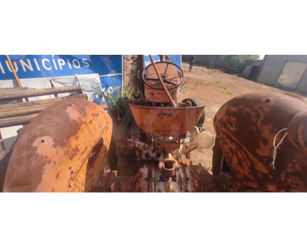 Foto de BELO HORIZONTE\MG- Trator Agrícola, Massey Ferguson, modelo 65X