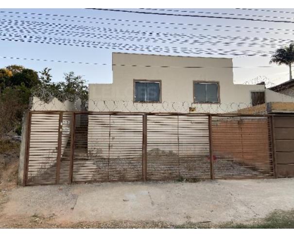 Foto de RIBEIRÃO DAS NEVES/MG — Casa com 2 quartos e 1 vaga na garagem no bairro Rosaneves