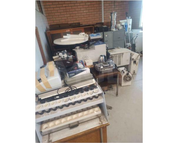 Foto de CHAPECÓ/SC - LOTE DE EQUIPAMENTOS LABORATORIAIS E MOBILIÁRIO