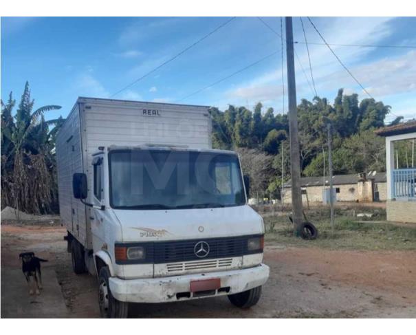 Foto de OLIVEIRA/MG - Caminhão MERCEDES-BENZ 710 - 2006/2006