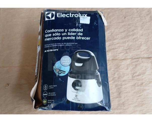 Foto de ITAÚNA/MG - ASPIRADOR PÓ E ÃGUA ELECTROLUX