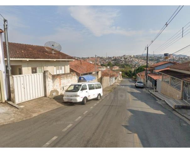 Foto de MACHADO/MG — Casa e seu lote de terreno no Bairro Jardim das Oliveiras
