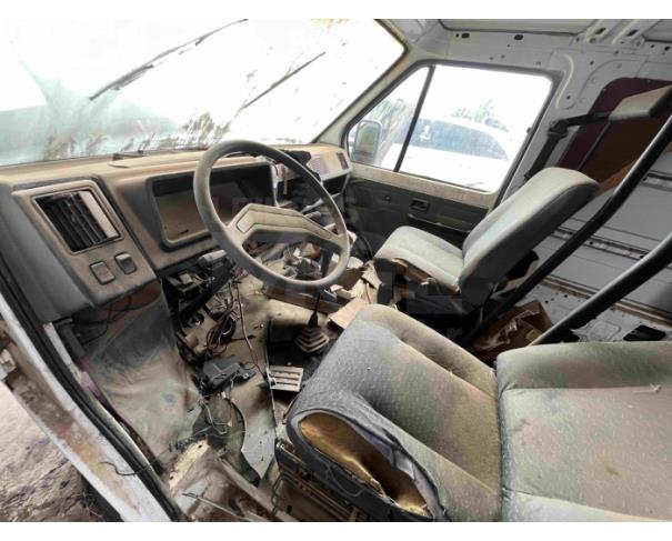 Foto de CAPIVARI/SP - VEÍCULO CONSERVADO SEM MOTOR - I/CHEVROLET TRAFIC - 1995/1995