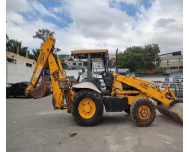 Foto de CARAPICUÍBA/SP-Retroescavadeira JCB 214E 2006/2006