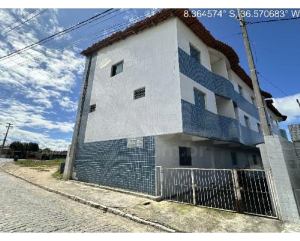 Foto de SANHARÓ/PE — Apartamento com 2 quartos e 1 vaga na garagem