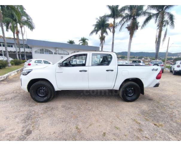 Foto de ITAÚNA/MG- TOYOTA HILUX CDLOWM4FD ANO 2024/20214- PA13222