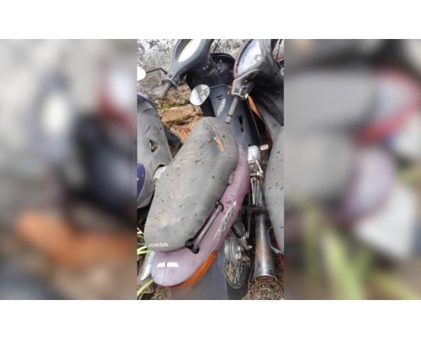 Foto de GOIÂNIA/GO - SUCATA (BAIXADO) - HONDA  C100BIZ ES - 2005/2005