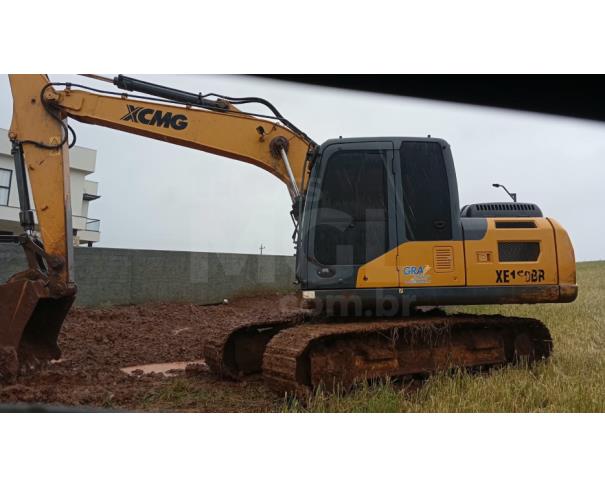 Foto de ENGENHO VELHO/RS - Escavadeira Hidráulica sobre Esteiras XCMG, modelo XE150BR, ano 2021, cabine fechada, motor diesel, equipada com lança hidráulica e caçamba de escavação