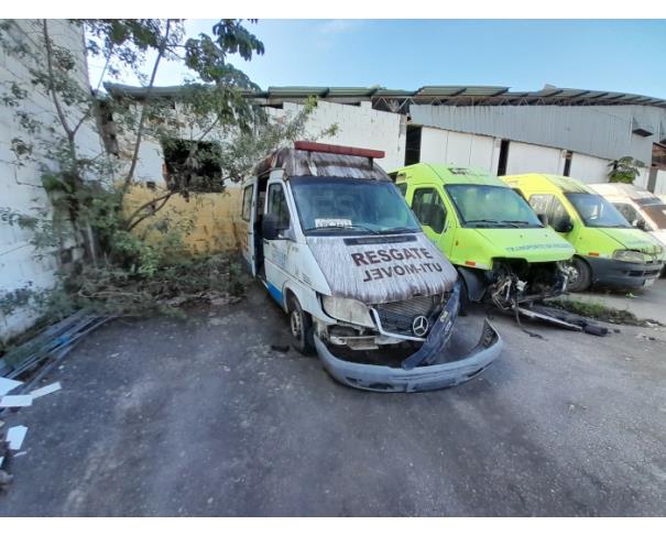 Foto de RIO DAS OSTRAS/RJ - MERCEDES-BENZ / REVESCAP AMB SR