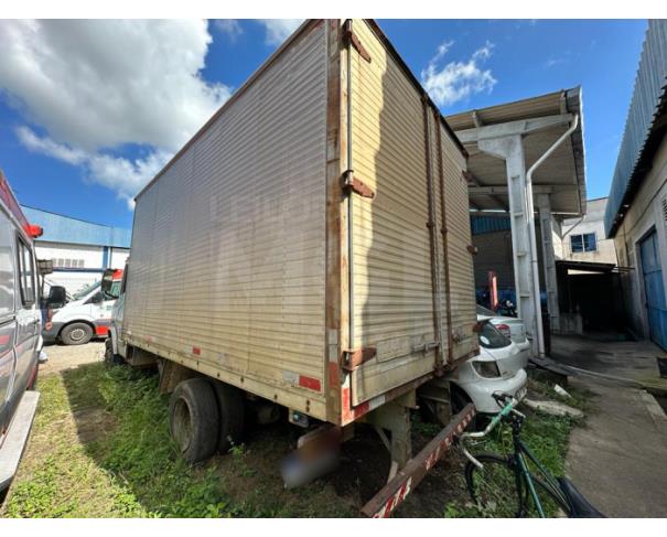 Foto de RIO DAS OSTRAS/RJ - CAMINHÃO C. FECHADA MERCEDES-BENZ MB 710