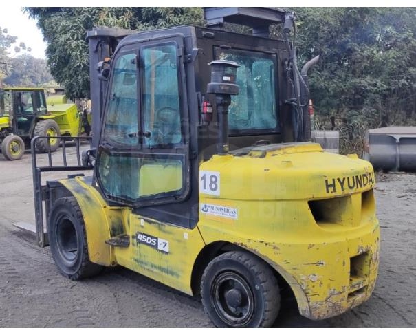 Foto de PIRAPORA MG - EMPILHADEIRA 4.5 - HYUNDAI 45DS-7 - FROTA - EMP0018 - ANO 2011 - 4,5 ton - PA8457