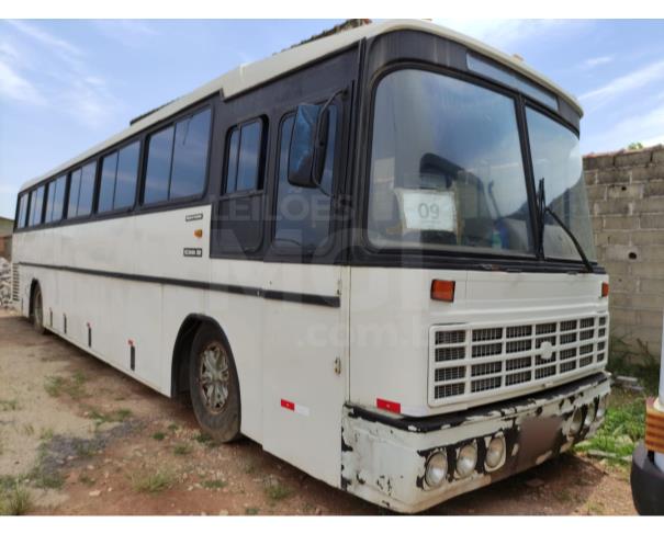 Foto de TRÊS CORAÇÕES/MG -ÔNIBUS SCÂNIA K 112 33 S- 1984/1985-P73574