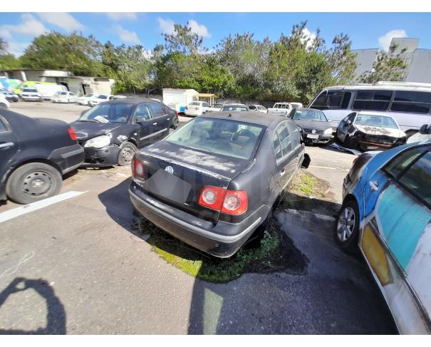 Foto de RIO DAS OSTRAS/RJ - VW - VOLKSWAGEN / POLO SEDAN 1.6