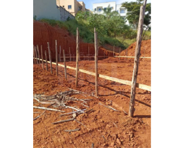 Foto de POUSO ALEGRE/MG – Lote com 204,55m² no Loteamento Portal Vila Verde