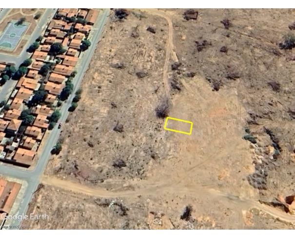 Foto de SÃO FRANCISCO/MG — Lote com 200 m² no Bairro João Aguiar (Lote 27 da quadra 09)