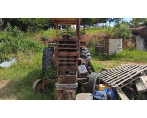 Foto de DIVINÓPOLIS/MG - Trator Agrícola CBT modelo 8440