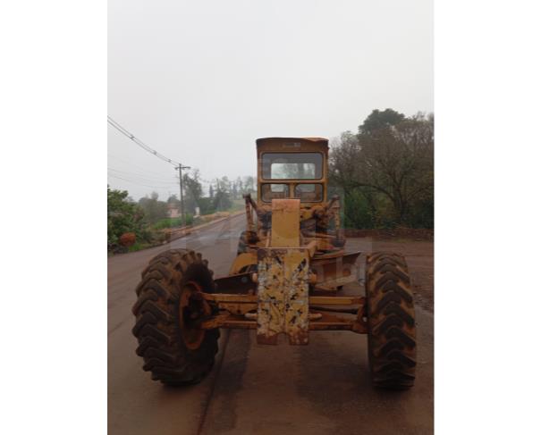 Foto de ENGENHO VELHO/RS - Motoniveladora Caterpillar, modelo 140B