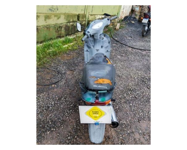 Foto de ARAXÁ/MG - Motocicleta HONDA C100 Biz - 2003/2003 - CIRCULÁVEL