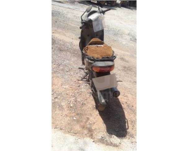 Foto de ITAÚNA/MG - (MOTONETA) - CIRCULÁVEL - HONDA C100 BIZ ES - 2004/2005