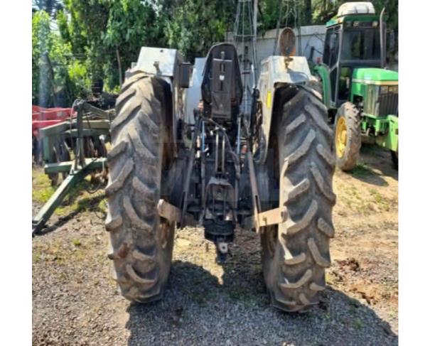 Foto de CAMPESTRE DA SERRA/RS - Trator Agrícola Cabinado Valtra – modelo 785 – 4x4