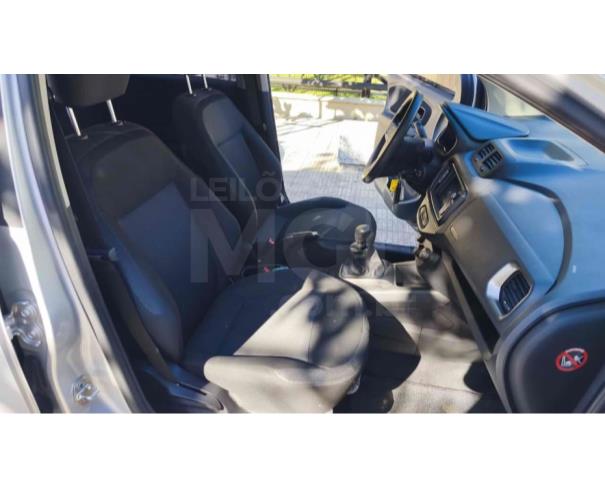 Foto de BELO HORIZONTE/MG - CHEVROLET SPIN 1.8L MT LT, 2019/2020