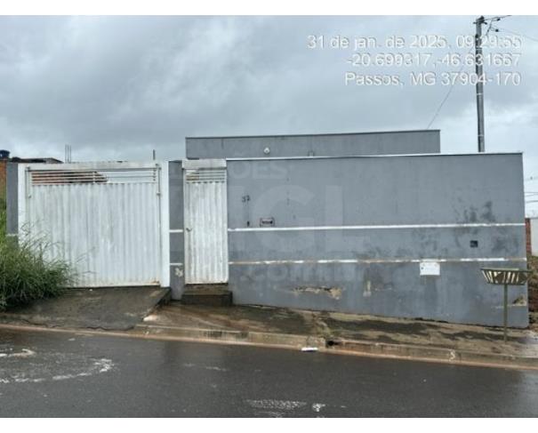 Foto de PASSOS/MG — Casa 2 quartos (F8444421828510)